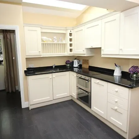 Holiday home Direct Waterfront City 2 Bedroom House Galway